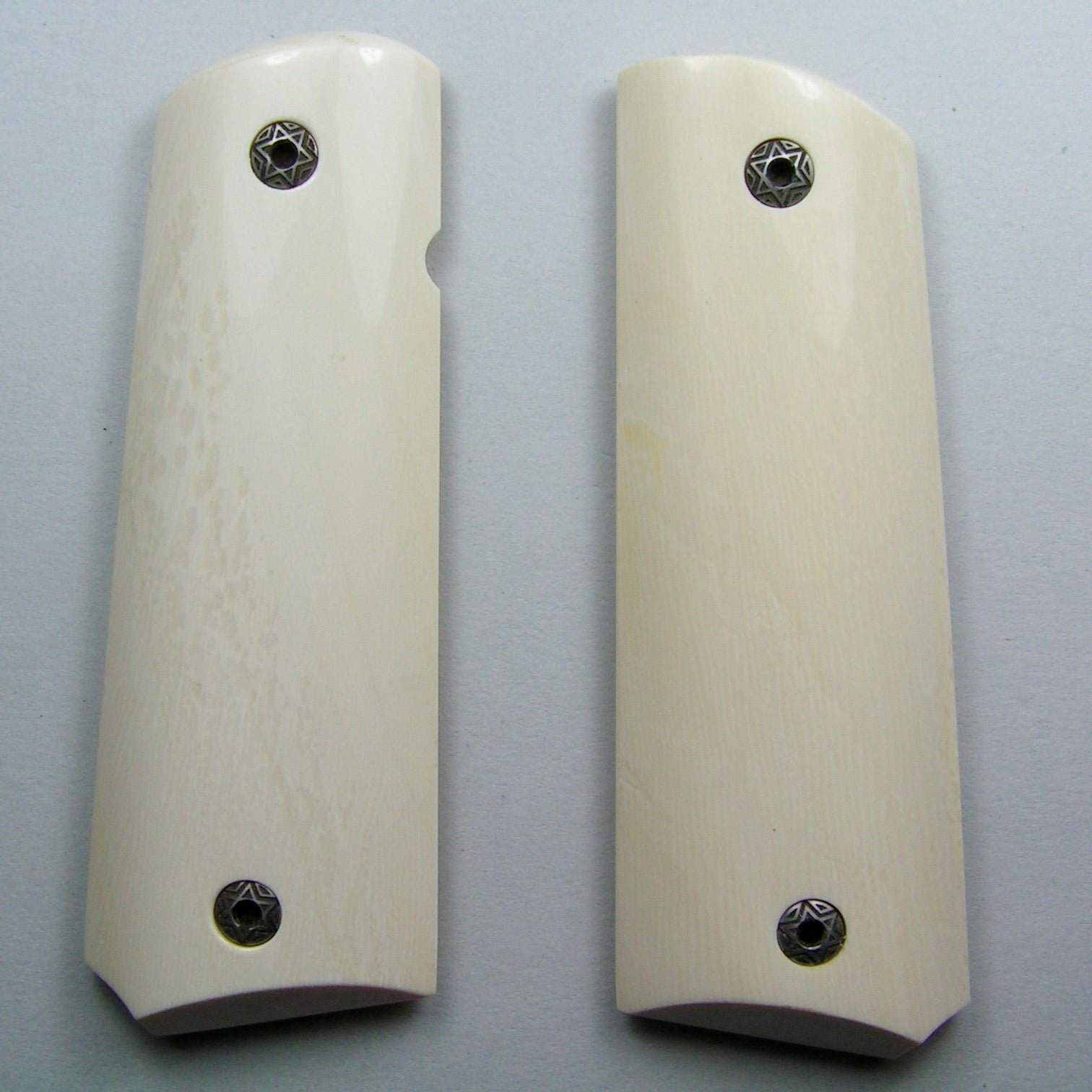 1911 Mammoth Ivory Grips (2C)