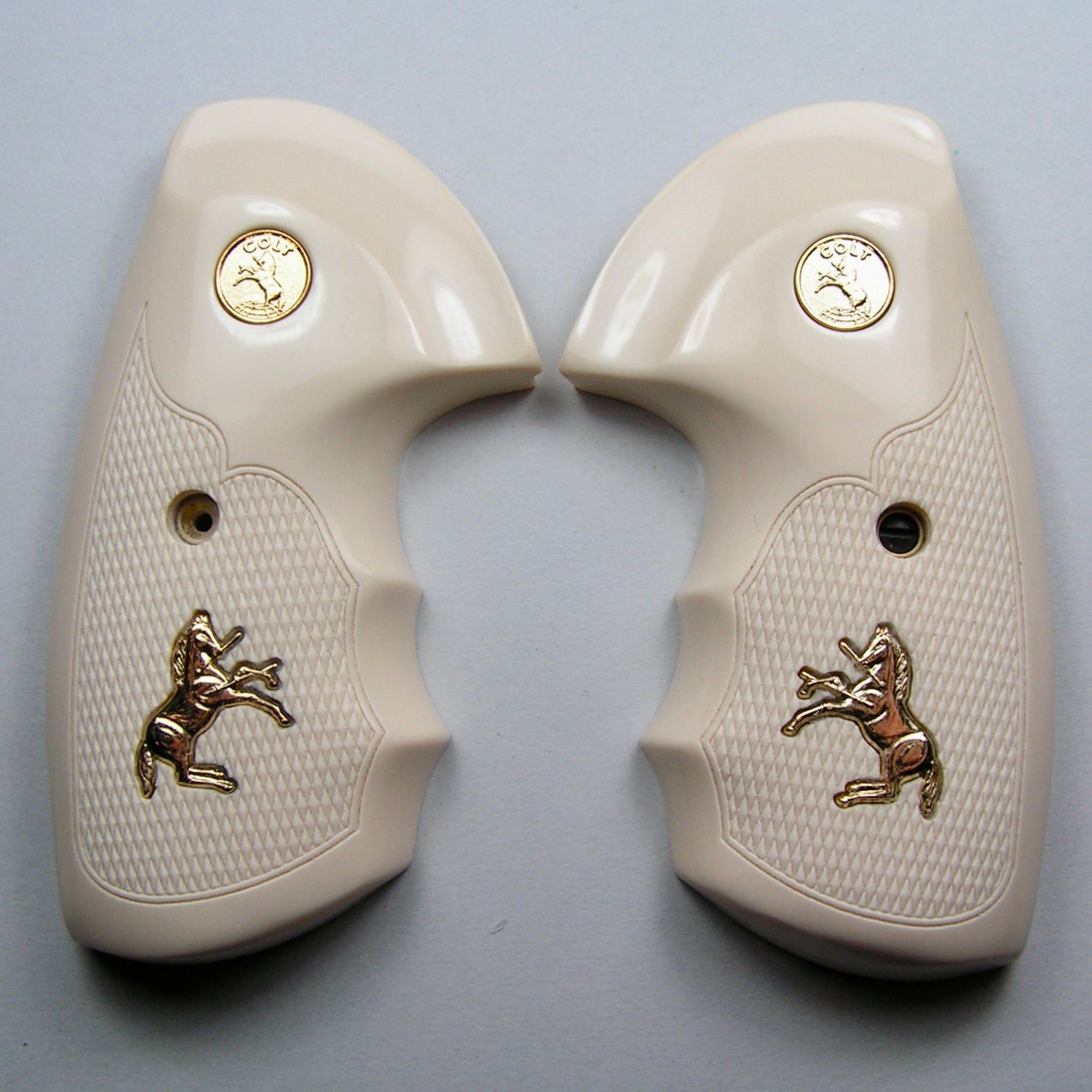 Colt Python Improved Oversized Checkered with Finger Grooves Simulated Ivory Pistol Grips with Gold Medallions and inlaid Horses