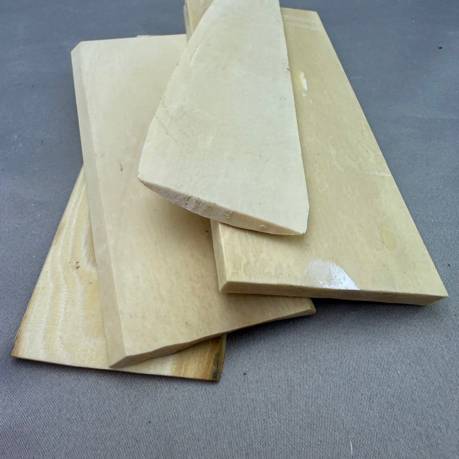 Mammoth Ivory Thick Slab Lot 81